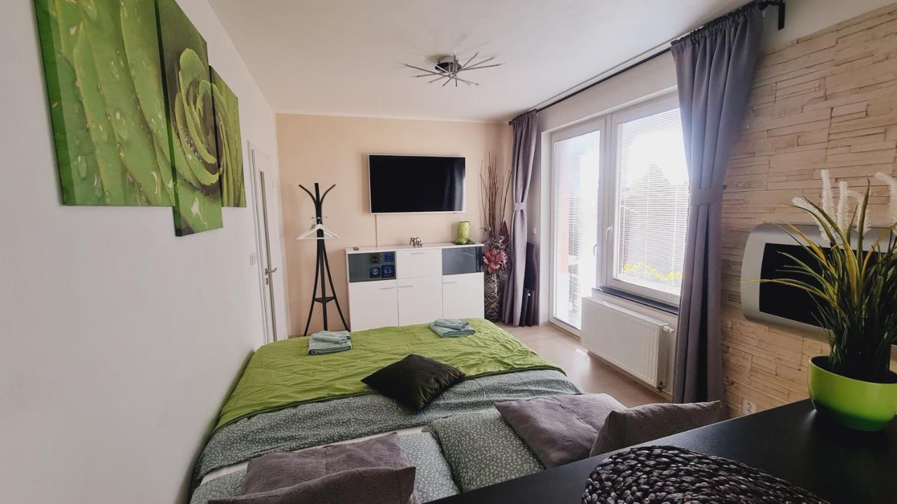 Bastien Studio Near Airport براغ المظهر الخارجي الصورة