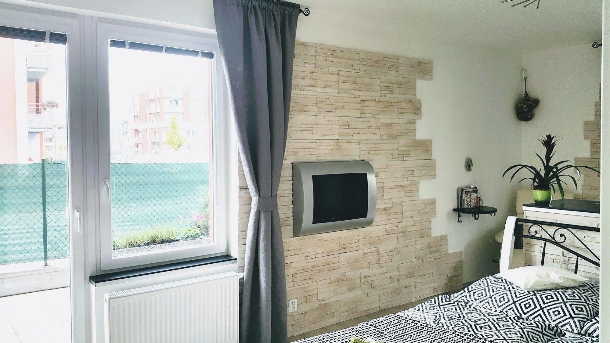 Bastien Studio Near Airport براغ المظهر الخارجي الصورة