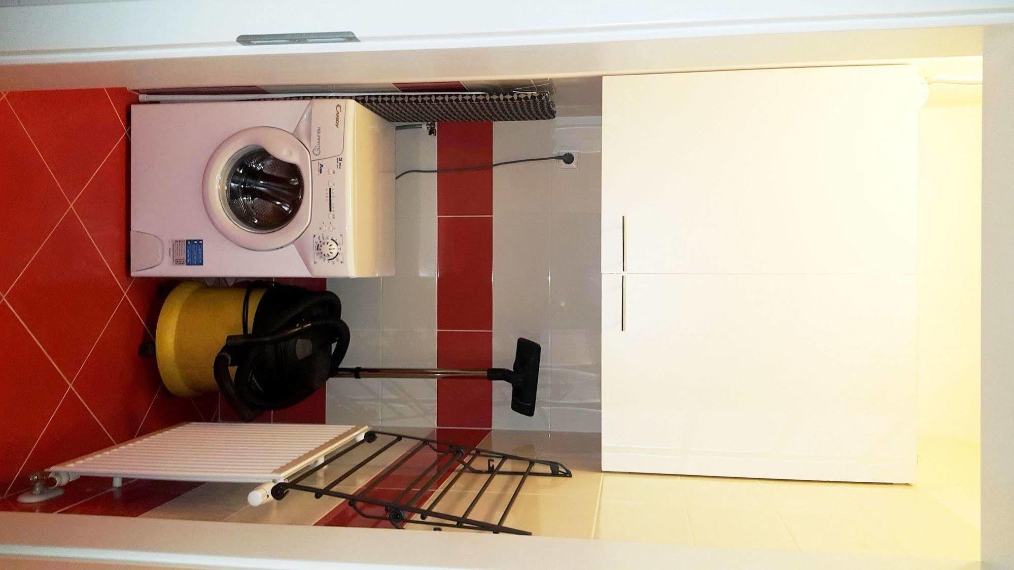 Bastien Studio Near Airport براغ المظهر الخارجي الصورة