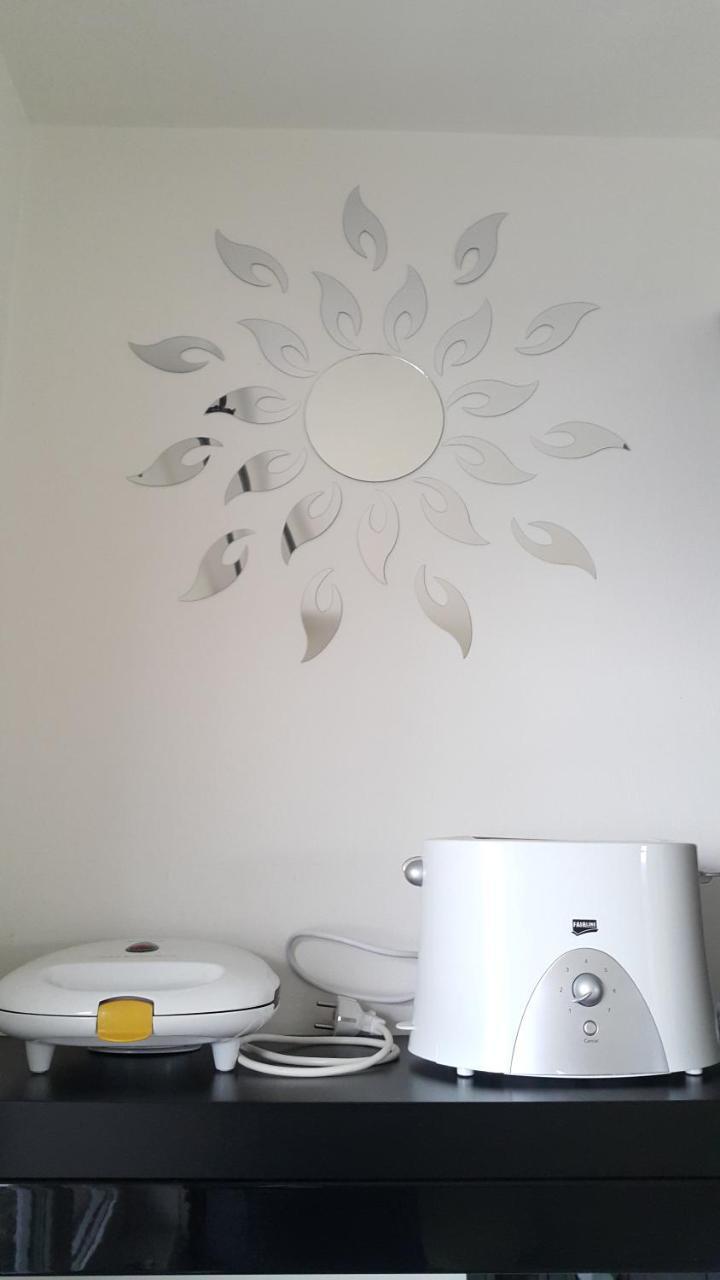 Bastien Studio Near Airport براغ المظهر الخارجي الصورة