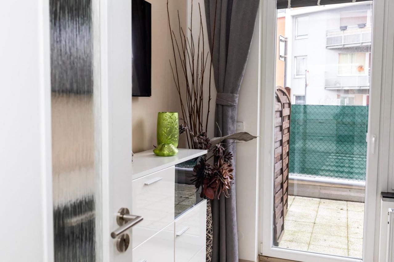 Bastien Studio Near Airport براغ المظهر الخارجي الصورة