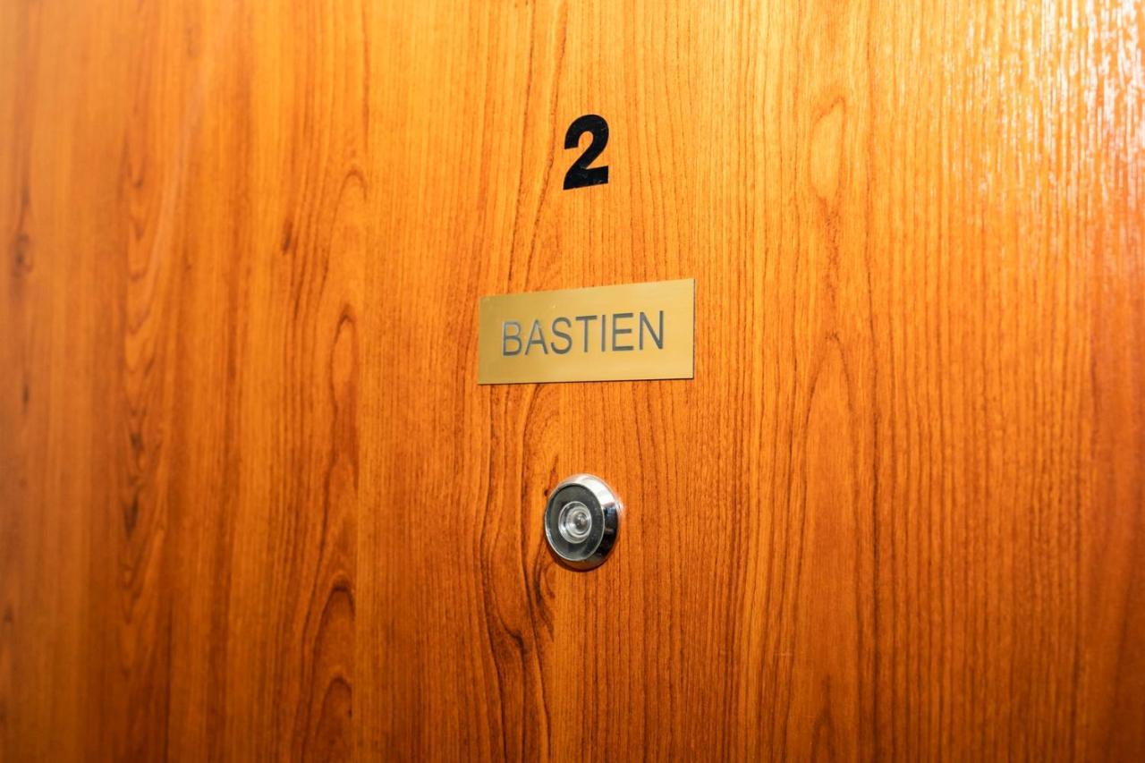 Bastien Studio Near Airport براغ المظهر الخارجي الصورة